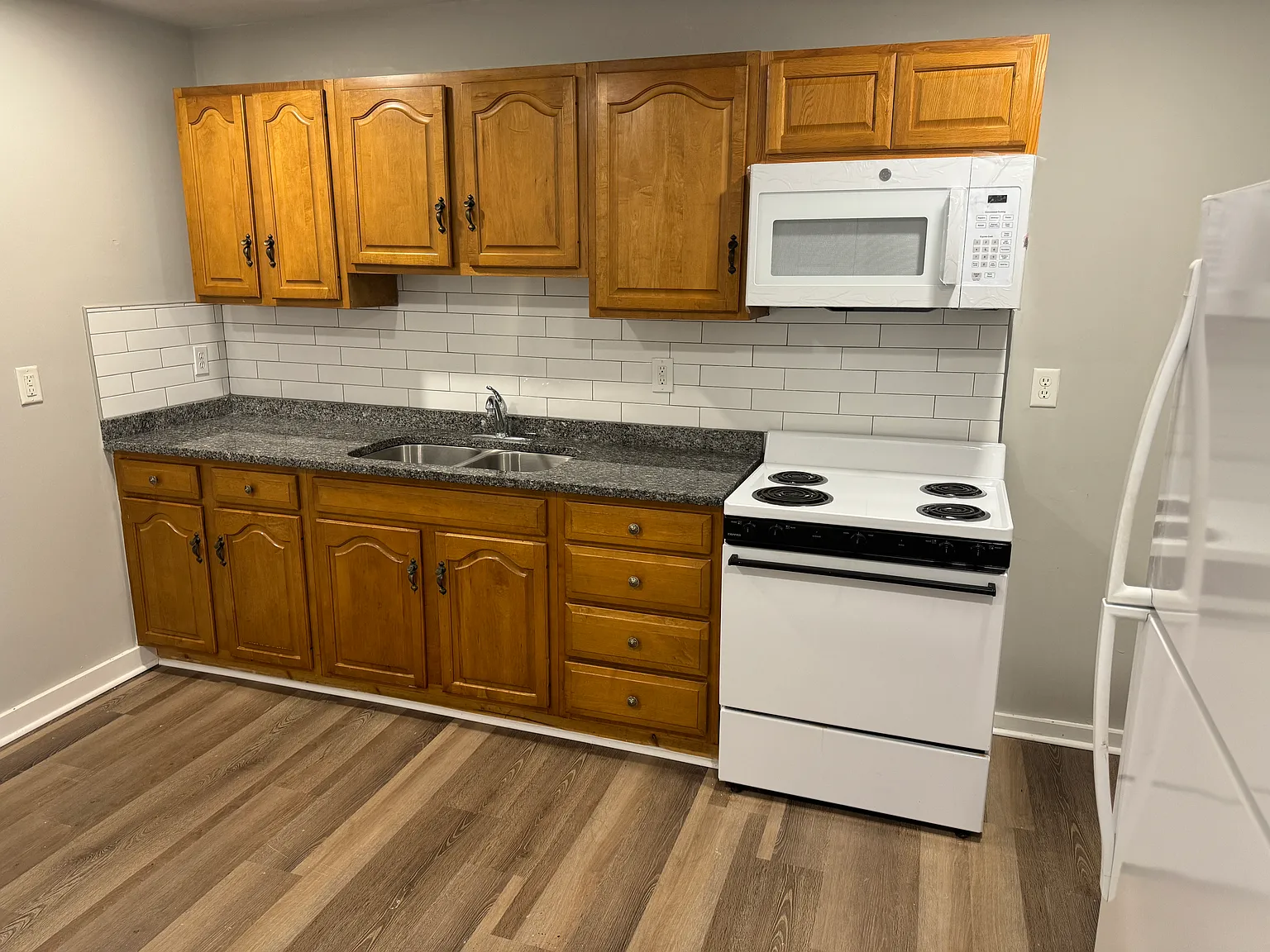 2 bed, 1200 sqft, $1,650 — Photo 4