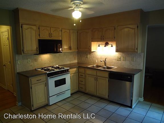 5th image of 1020 Crooked Stick Ct