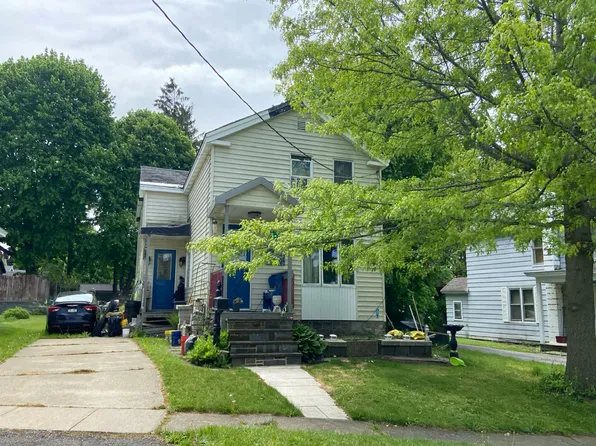 12 Cochrane St, Oswego, NY 13126
