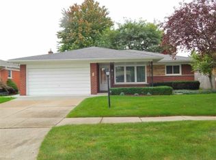 11378 Racine Rd, Warren, MI 48093