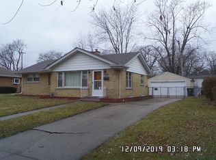 2524 N Jackson St, Waukegan, IL 60087
