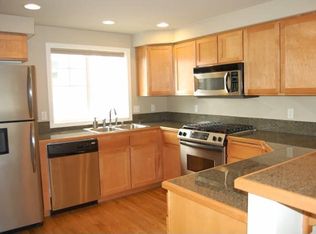 1206 N 85th St, Seattle, WA 98103