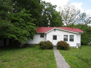 166 Donna Ln, La Follette, TN 37766