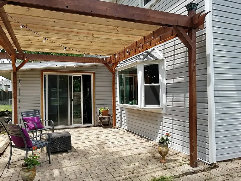 5730 Essex Ct — Photo 2