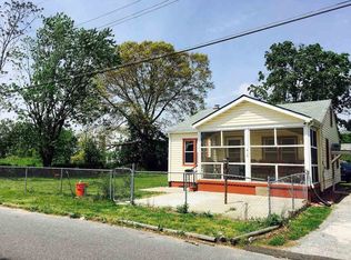 510 E Laurel St, Vineland, NJ 08360