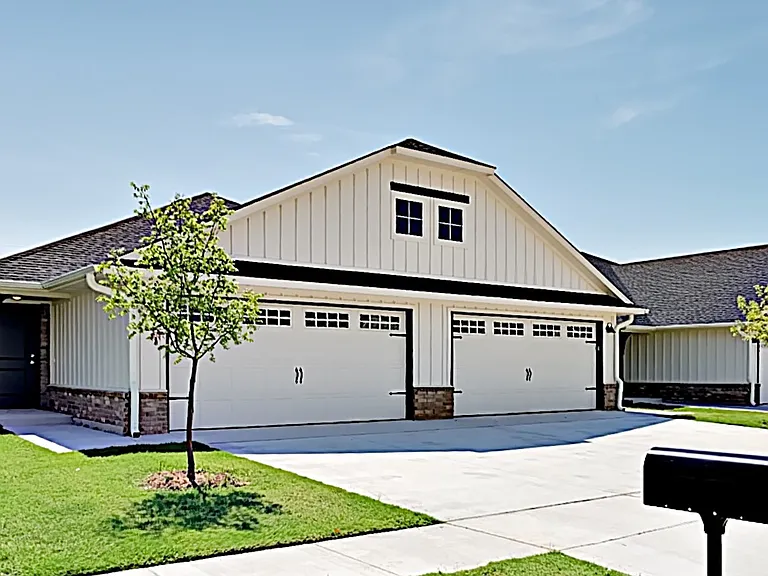 4920 Avion Ct — Photo 1