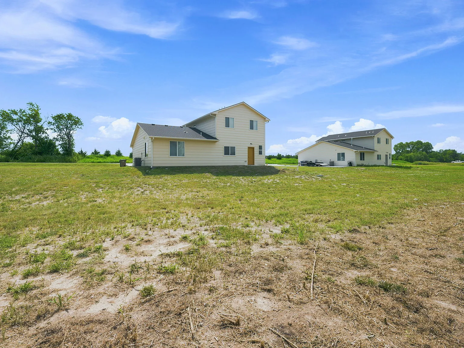 4 bed, 2070 sqft, $2,750 — Photo 1