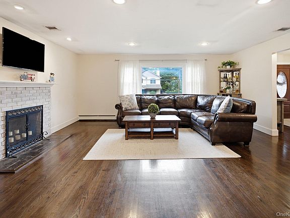 3rd image of 56 Homeland Drive