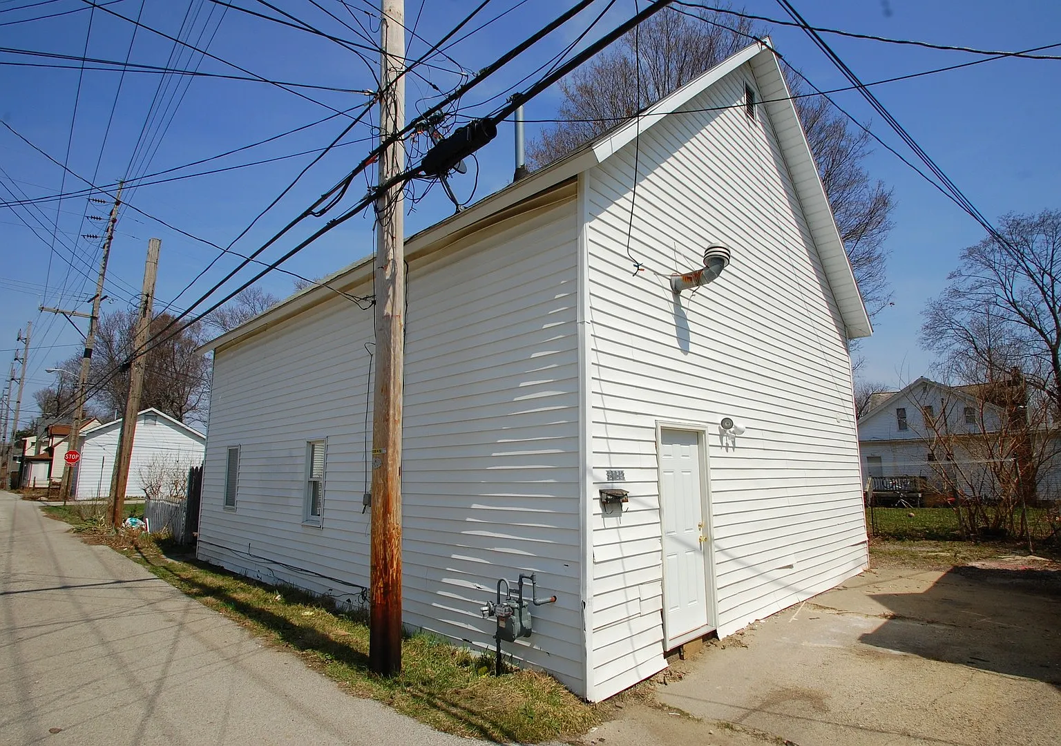 Recently Renovated 2 Bedroom Home For Rent - Walking Distance from Downtown Goshen — Photo 1