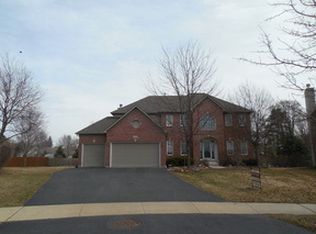 1185 Heartland Dr, Yorkville, IL 60560