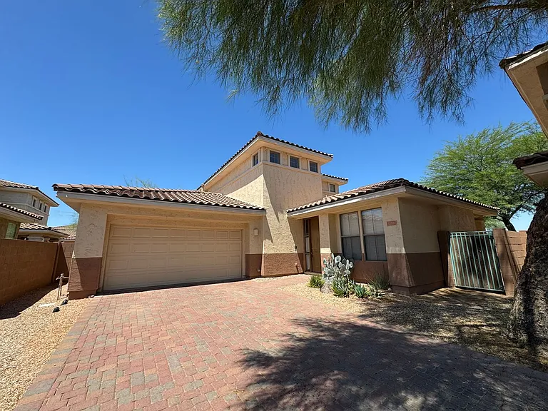 13518 W Cypress St — Photo 2