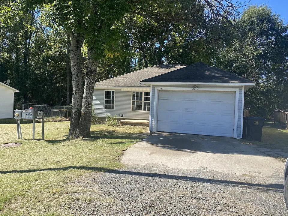 360 Peyton St