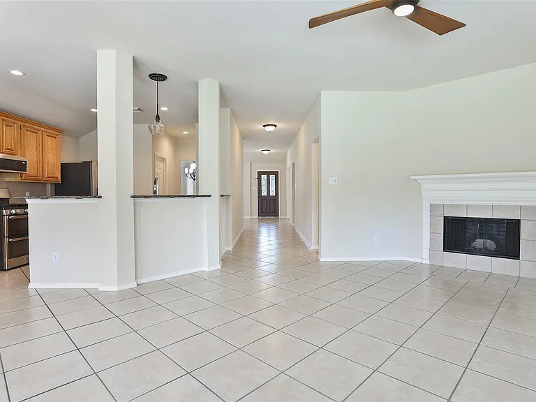 26738 Abbey Springs Ln — Photo 14