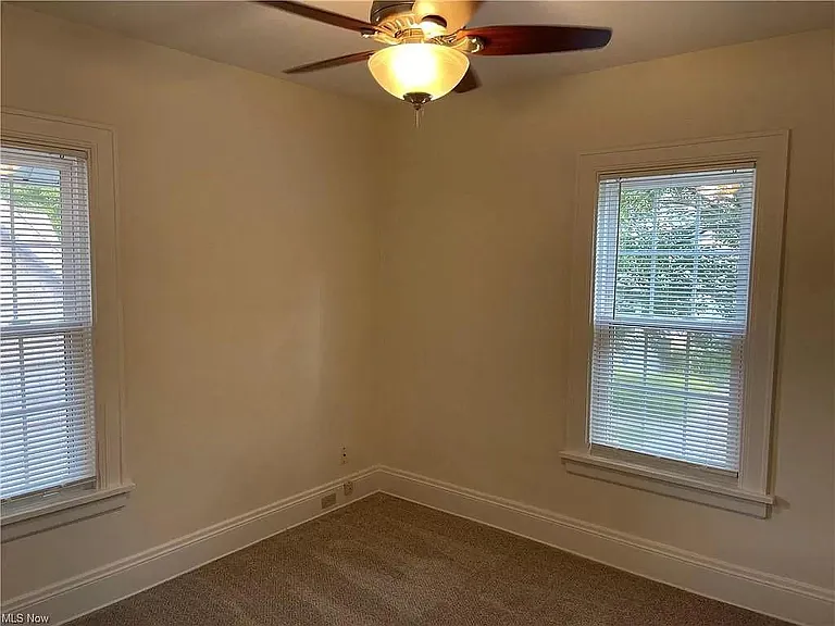 296 Ivy Pl — Photo 10