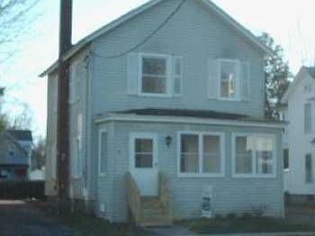 1st image of 16 Hoyt Ave