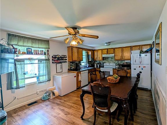 5th image of 7300 Cliff Dr