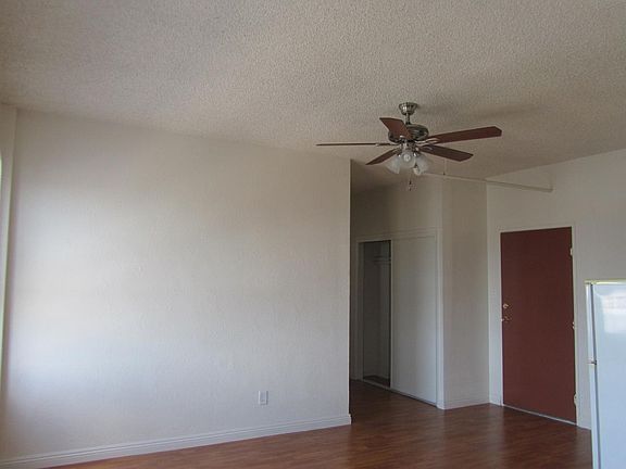 5th image of 346 N Vermont Ave APT 612