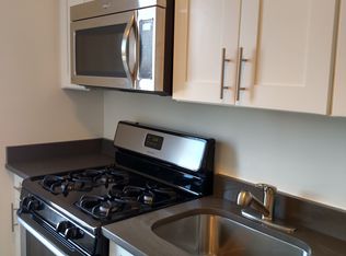 6384 Saunders St #5M, Rego Park, NY 11374