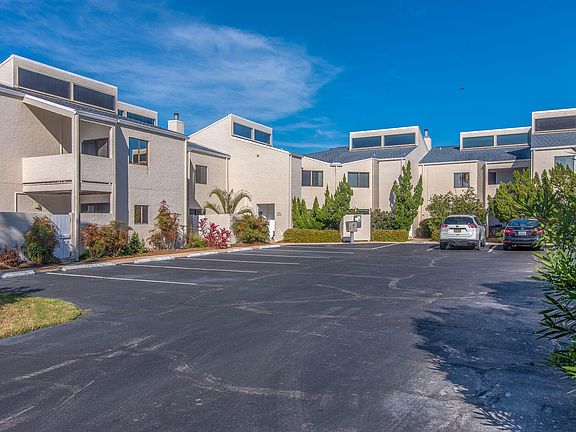 2nd image of 900 Gulf Shore Dr #Townhouse 5