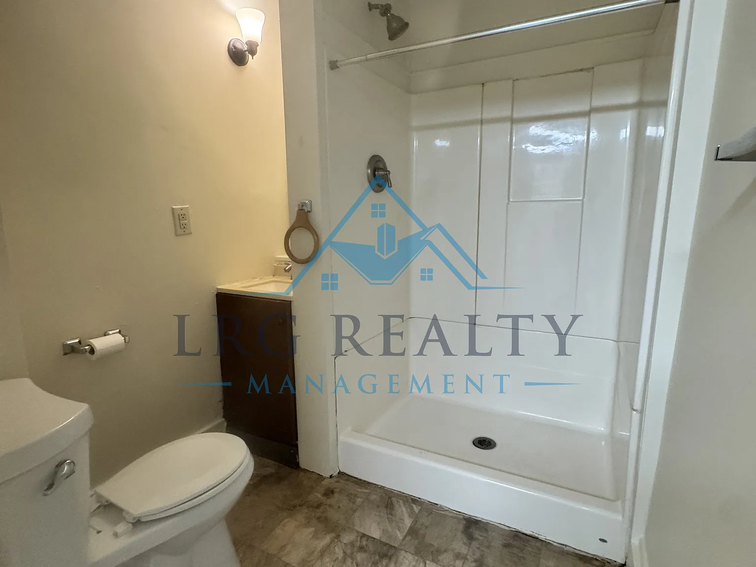 Studio, 400 sqft, $945 — Photo 3