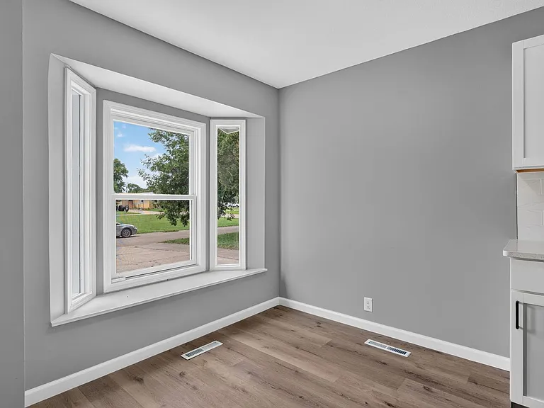 2111 Timber Creek Dr — Photo 15