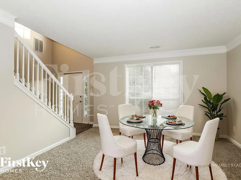 162 Olympic Dr — Photo 7