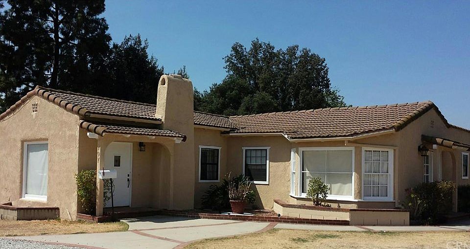 1st image of 707 S Lark Ellen Ave