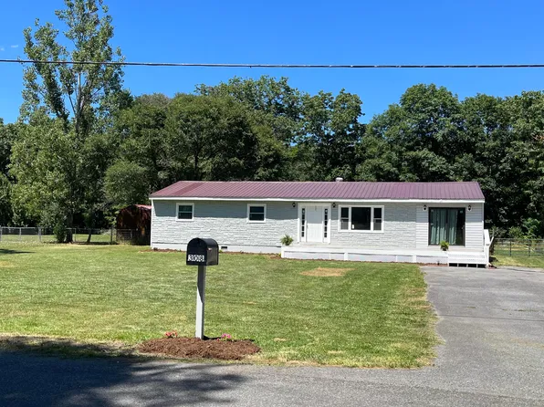 308 Broken Arrow Ln, Covington, VA 24426