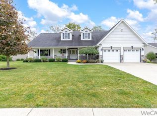 1612 Maple Ridge Dr, Bellefontaine, OH 43311