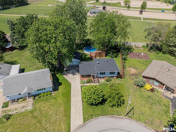 2nd image of 1261 Parkview Cir