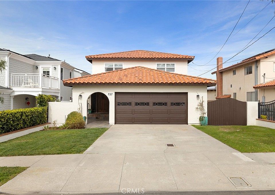 1st image of 727 W Mariposa Ave