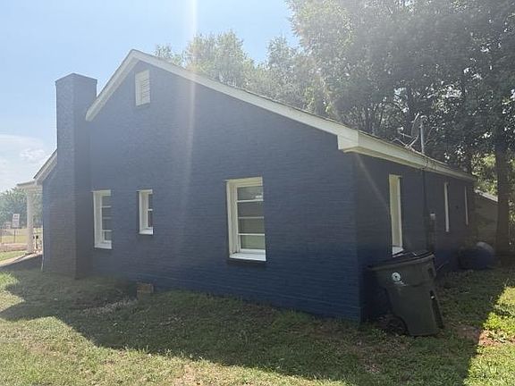 5th image of 24 Oakland Ave
