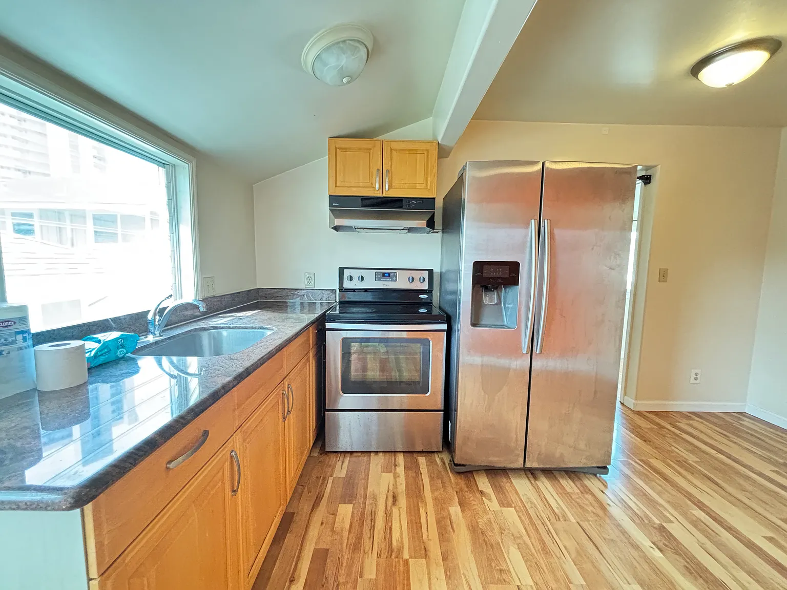 1 bed, 500 sqft, $1,750 — Photo 2