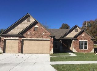 5401 Yaeger Ct, Saint Louis, MO 63129