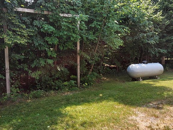 3rd image of 15538 W Sandtown Rd