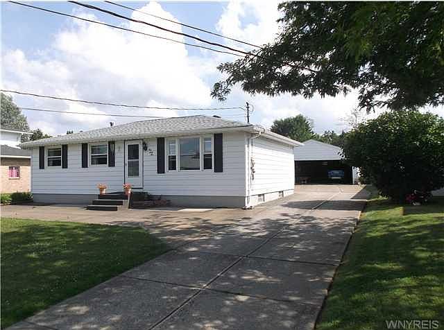 1st image of 461 Lakeview Ave