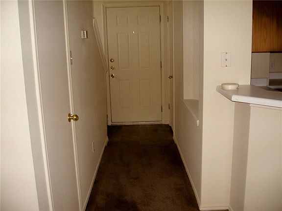 5th image of 9623 Sugar Hill Dr #B