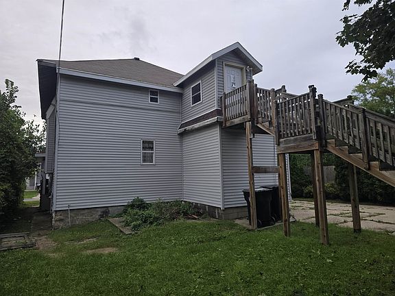 4th image of 320 Highland Ave
