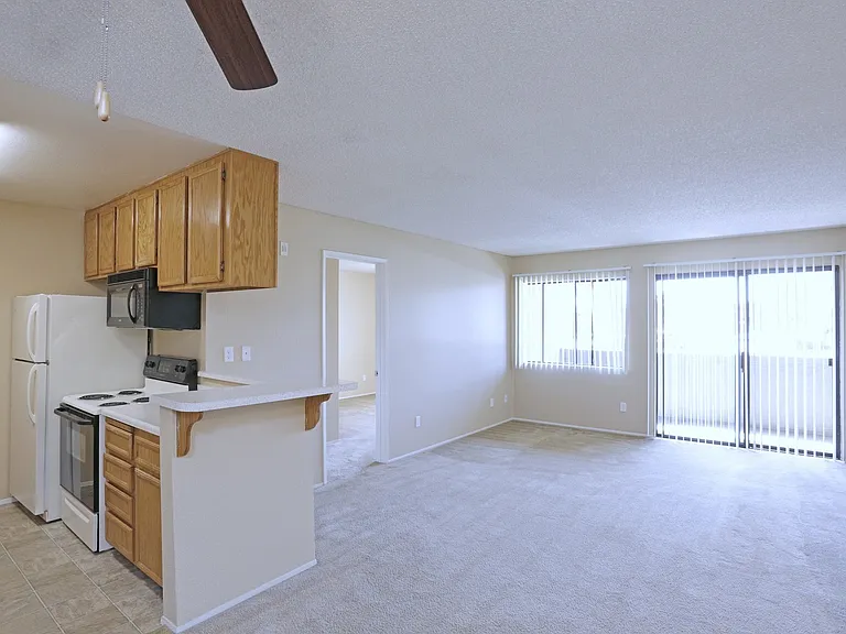 Windsong Apartments — Photo 24