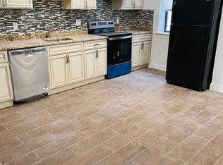135 N 11th St #2B, Philadelphia, PA 19107