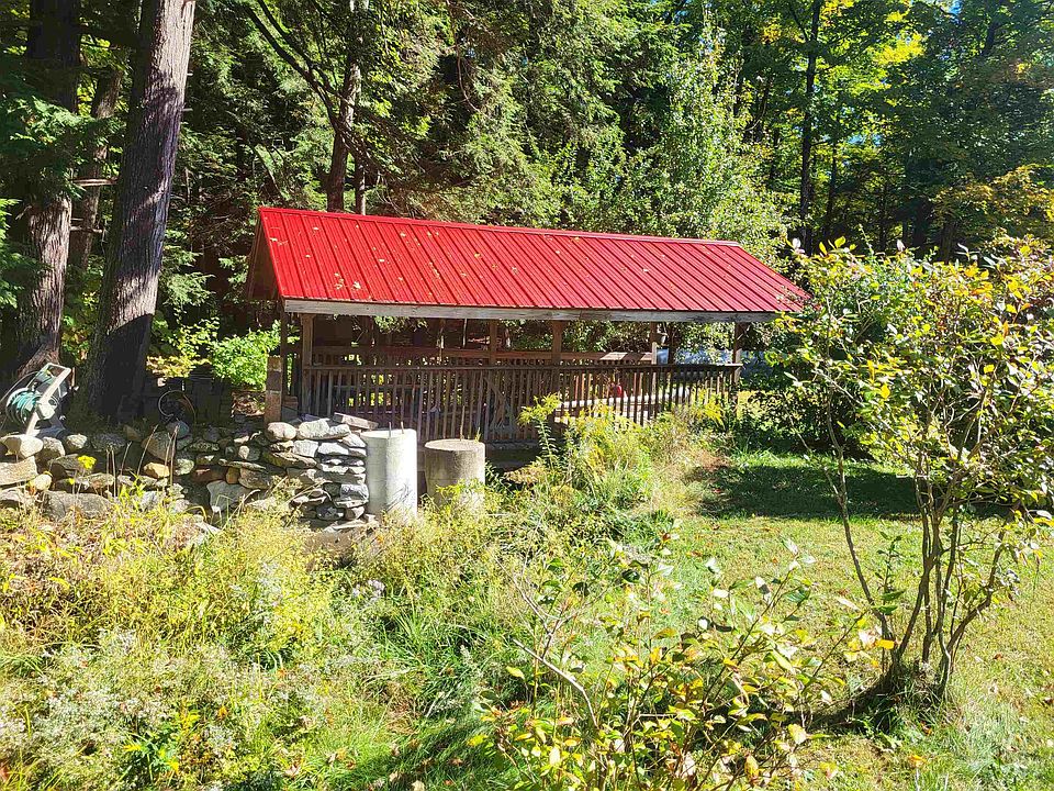 2nd image of 423 Concord Stage Road
