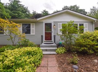 79 Allen St, East Longmeadow, MA 01028