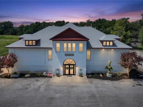402 Rulo St, Craig, MO 64437