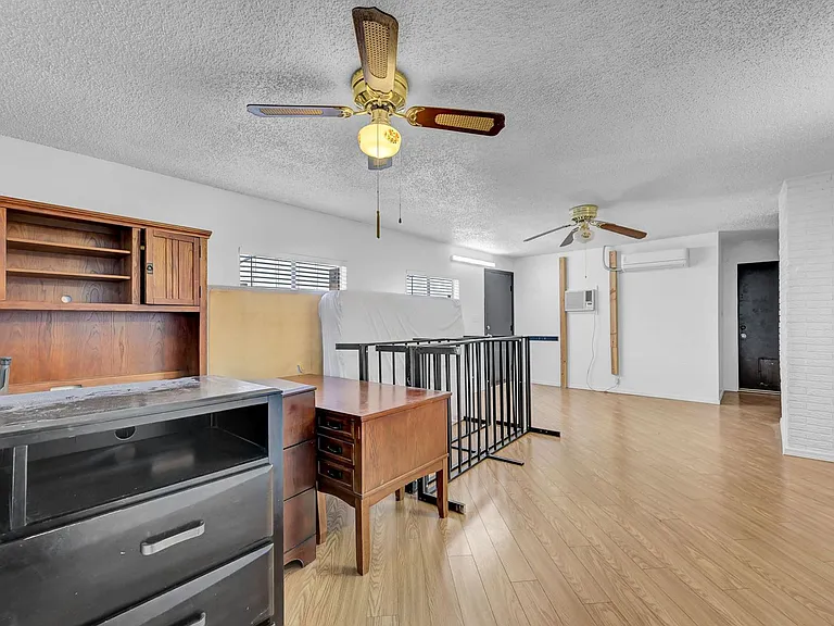 6975 Obannon Dr — Photo 23