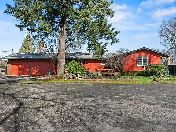 3rd image of 9900 Spring Valley Road