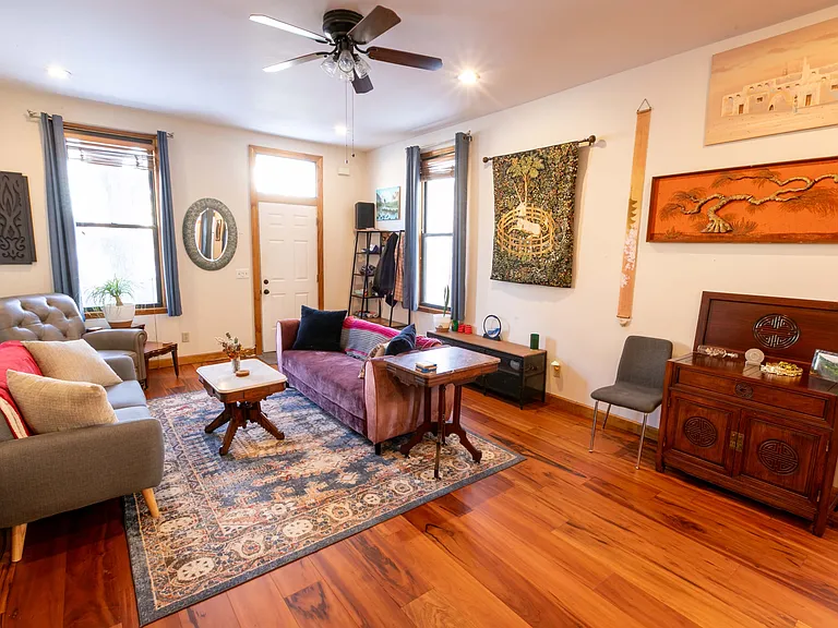 1241 Bates Ave — Photo 2