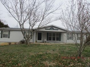 303 Papin Mill Rd, Saint Clair, MO 63077