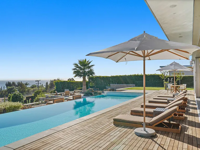 An idyllic spot for connection, relaxation, and scenic views.
