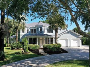 881 Robin Ln, Sebastian, FL 32958