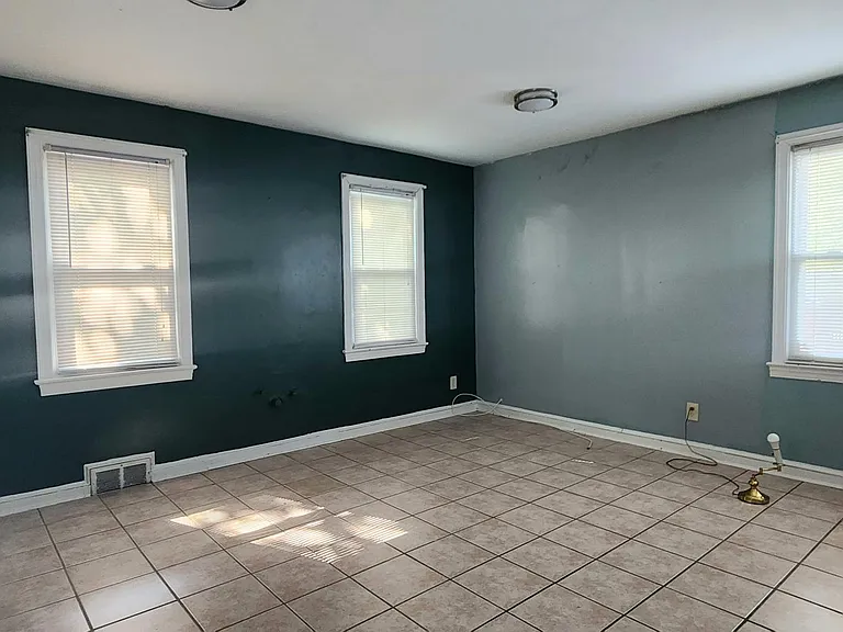 8016 Old Georgetown Rd — Photo 18